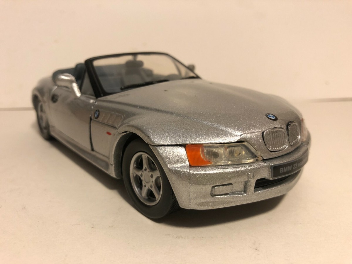 【美品】ミニカー BMW Z3 BMW Z3 Coupe 2.8 Exclusive Forest Green Die-Cast 1:18 NEW | eBay