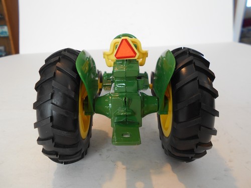 Vintage 1980 Ertl 1:16th Scale John Deere 2040 Utility Tractor #516-7641, Used - Picture 17 of 19