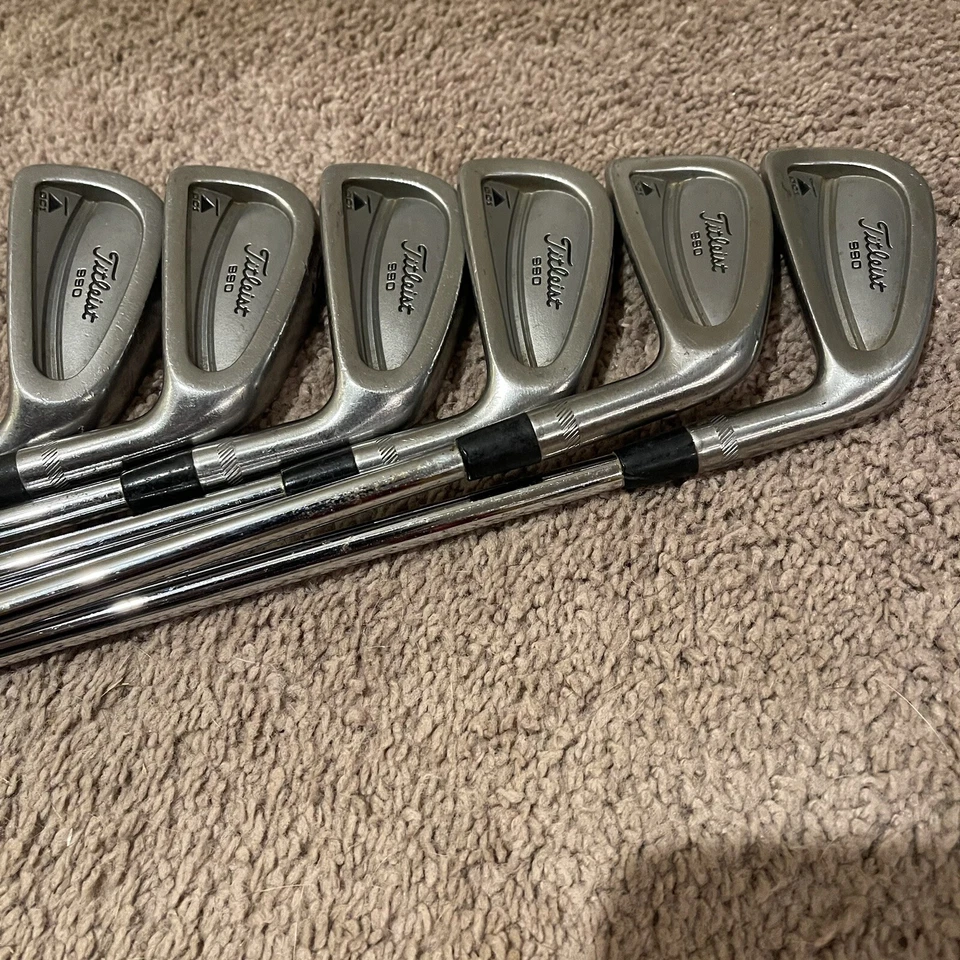 JUEGO DE HIERRO TITLEIST 990 - 2,3,4,5,6,7 - DYNAMIC GOLD S300 - DIESTRO - **LEER** Foto 2 de 4