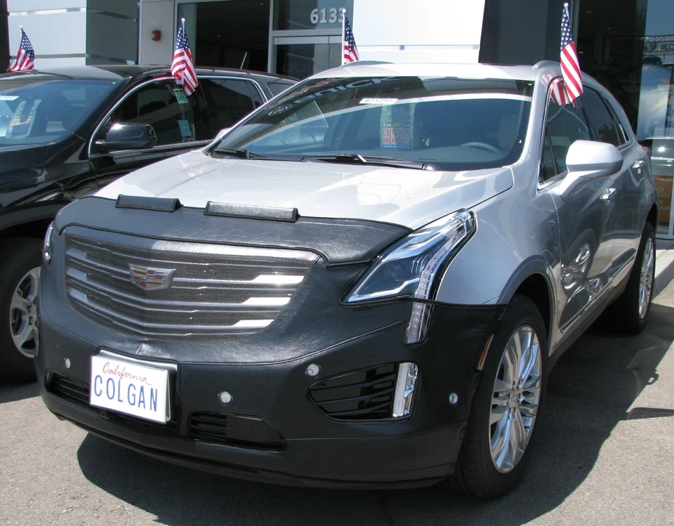 Sujetador con máscara frontal Colgan 2 piezas. Se adapta a Cadillac XT5 AWD 2016-2023 con licencia Foto 2 de 2