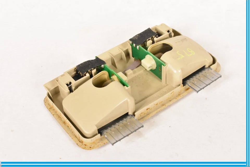 09-15 JAGUAR XF X250 后房顶灯 8X23-MBBS-A 原始设备制造商 — 第 3/4 张图片