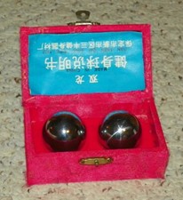 Chinese Baoding Balls: Health / Meditation Balls - 1.25" / Silver w/ Storage Box