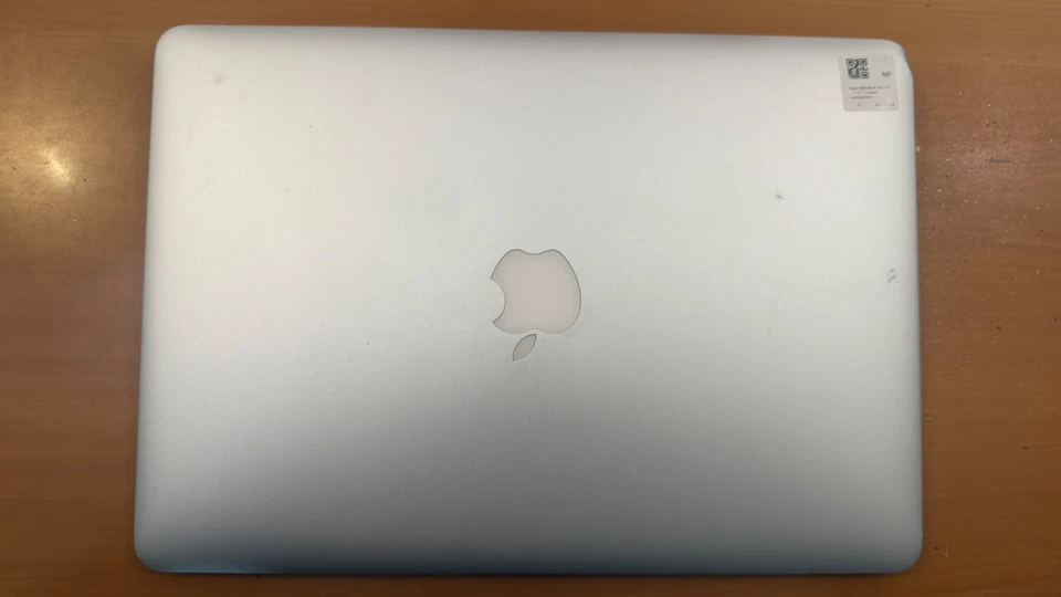 Apple MacBook Air 13" 2017 · i5 · 8GB · 256GB, foto 2 di 5