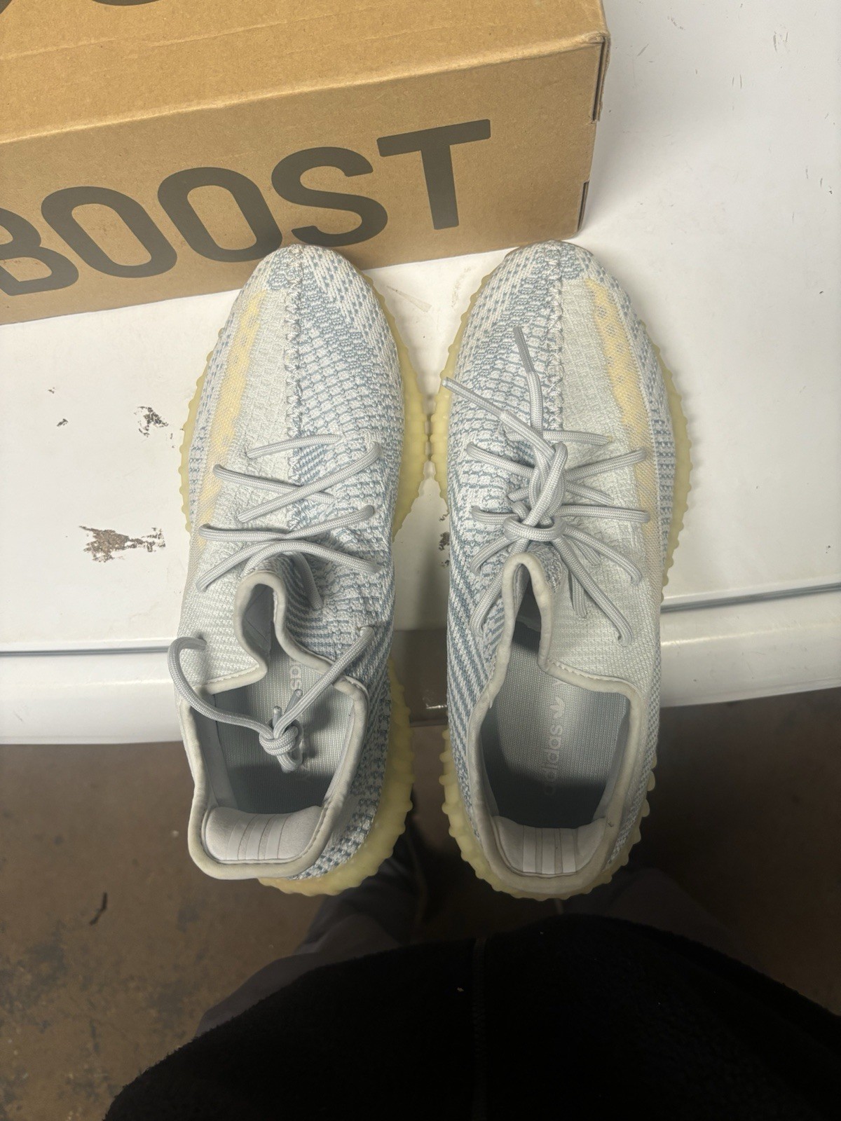 Size 11 - Adidas Yeezy Boost 350 V2 Cloud White Non-Reflective CLEAN 🧼 thumbnail 3