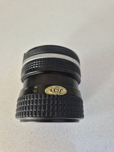 Nikon Nikkor 35-70mm zoom lens f3.3-4.5 - Picture 2 of 7