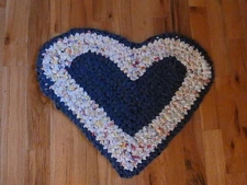 Handmade Heart Rag Rug Vintage 27 x 21"