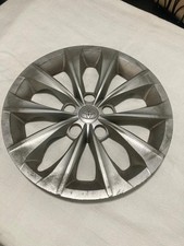 Toyota Camry Hubcap Wheel Cover Factory Original 2015-2017 Oem 42602-06070 Toyota Camry Hubcap Wheel Cover Factory Original 2015-2017 Oem 42602-06070