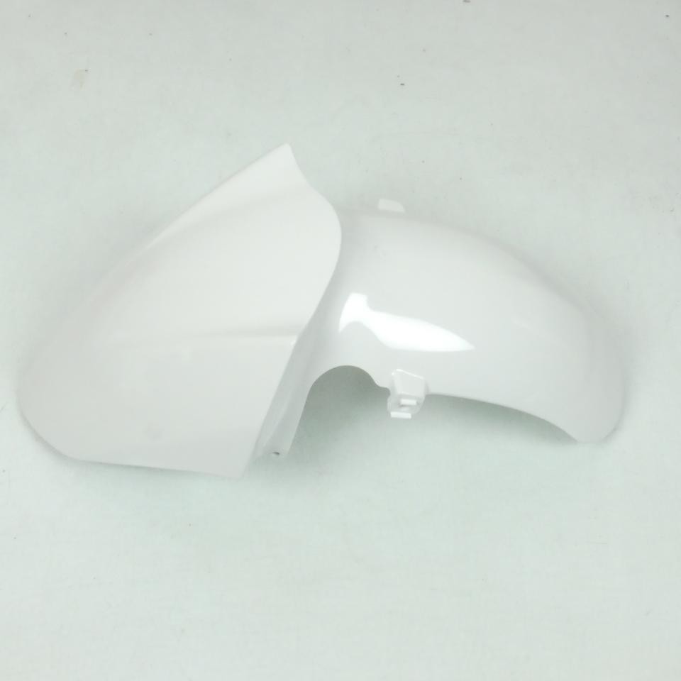 Garde-boue avant blanc Satelis 400 pour réparer un carénage cassé