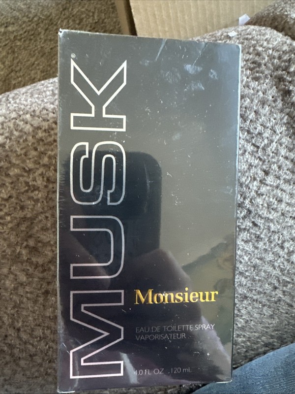 Monsieur Musk Eau De Toilette Spray 4 oz 120 Ml