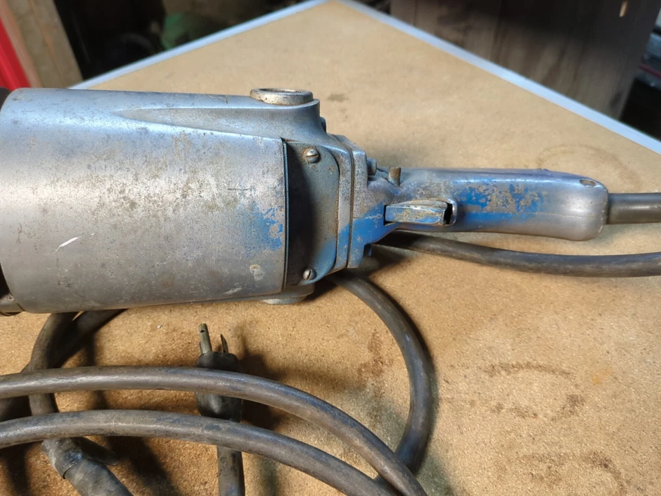 Amoladora recta Milwaukee 5" 5220 Foto 4 de 4