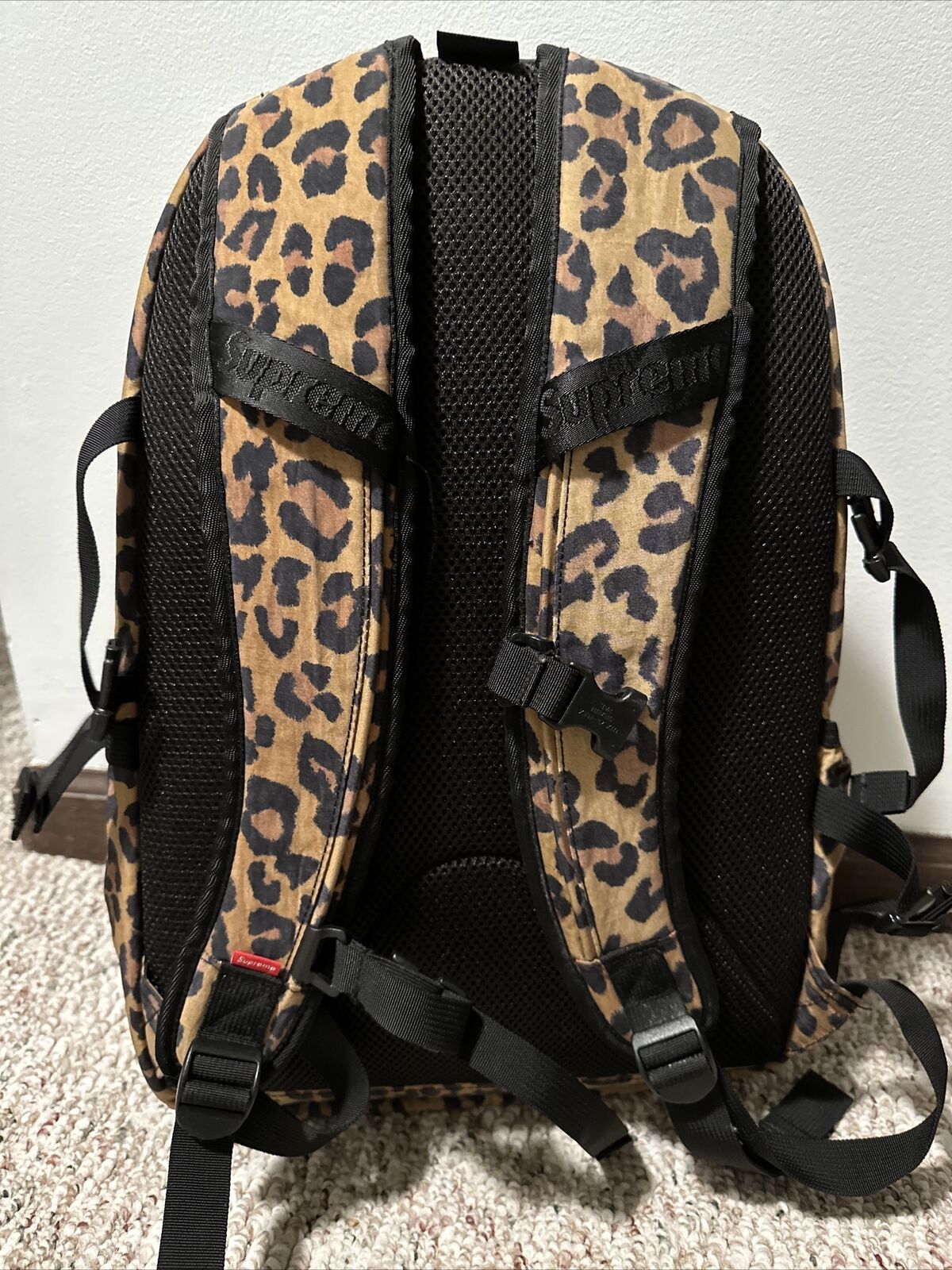 NWT Supreme FW20 Leopard Cheetah Backpack  Red faux fur, Cordura backpack, Supreme  backpack