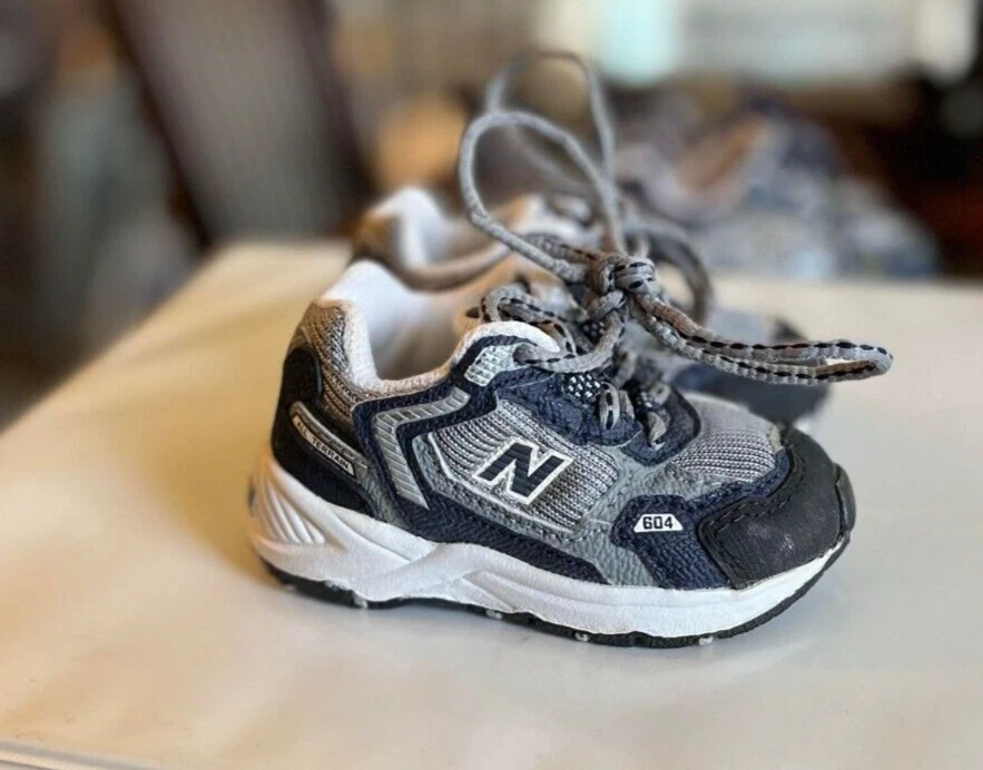 Baby tennis shoes store size 3