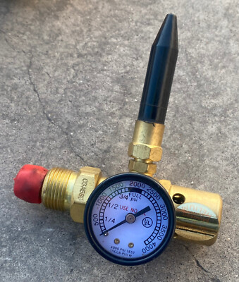 GENERICO 230G Compressed Gas Regulator HELIUM Service ''Balloon Blower'' UNUSED