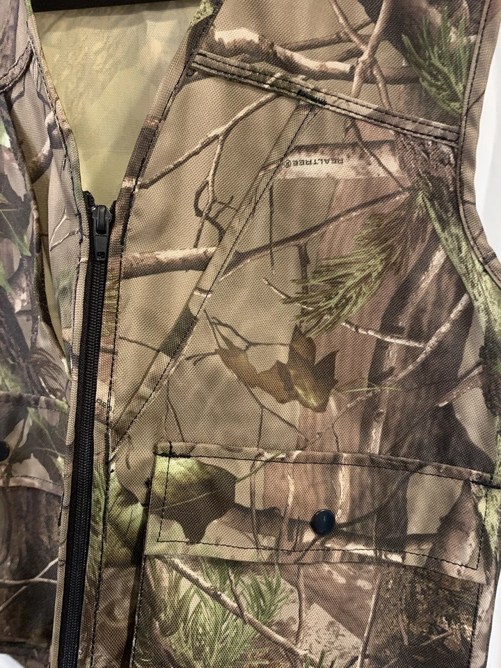 Realtree Hunting Camo Vest One Size - Image 4 of 4