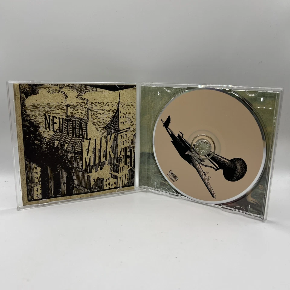 In the Aeroplane over the Sea от Neutral Milk Hotel (CD, 1998) - Изображение 2 из 4