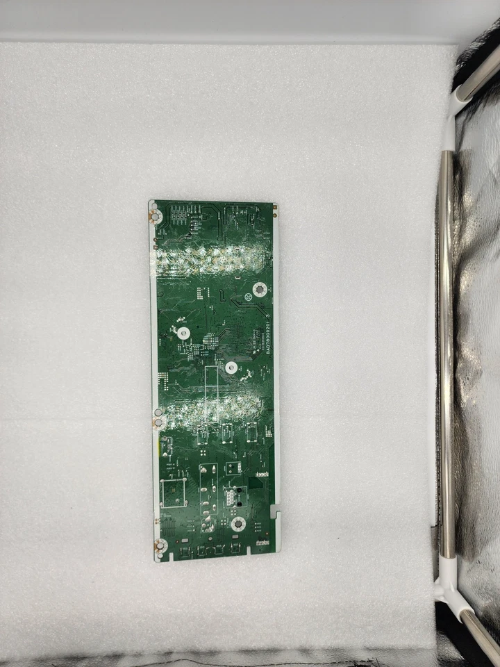 NUEVA PLACA PRINCIPAL ADIUDMMA-001 PARA TV PHIILPS 50PFL5766/F7 Foto 3 de 4