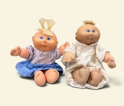 Lot Of 2 Vintage Cabbage Patch Kids Dolls Coleco 1985 & Mattel 1995