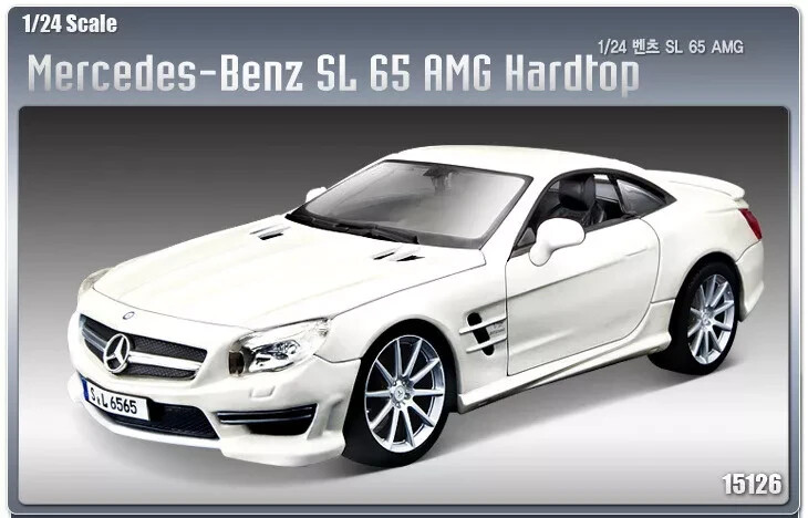 Mercedes-Benz SL 65 AMG Hardtop Plastic Model Kit | 1/24 Scale