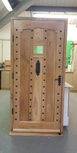 Solid oak door + FREE handle & door knocker / letter plate. 100% solid oak