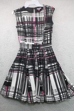 Vince Camuto Black & White w/Pink Accents Dress-Size 0