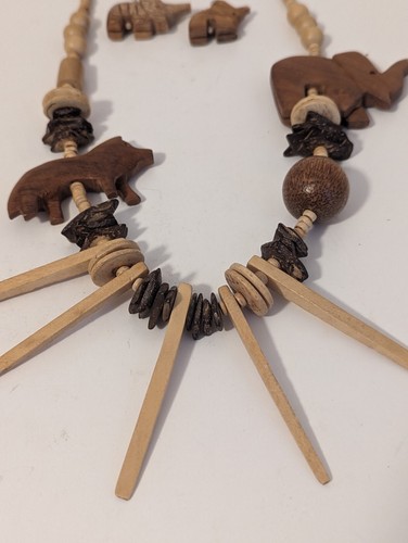 26" Round Women’s Wood Tribal Animals Beads Spike Necklace, Elephant Earrings - Picture 2 of 7