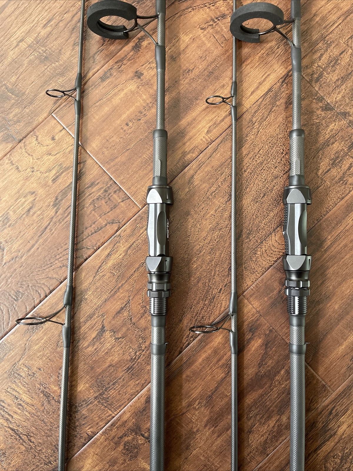 2 Nash Scope Black Ops 9FT 3LB Rods T1722 *EX DISPLAY Top Spec Carp