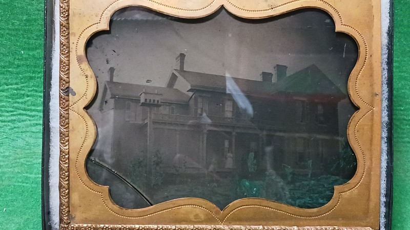IOWA AMBROTYPE, EARLY BRICK HOUSE, HALF PLATE IMAGE