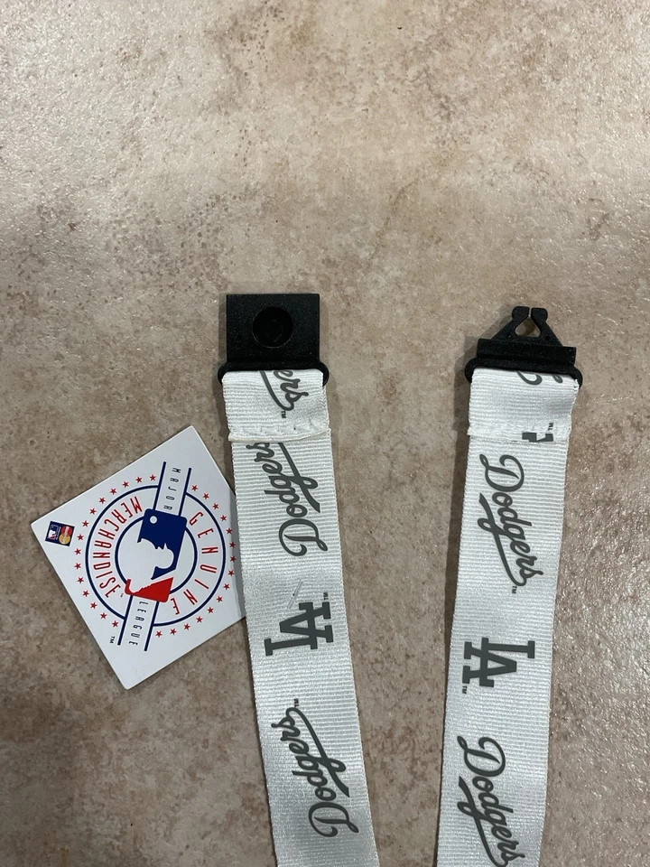 Los Angeles Dodgers Breakaway Lanyard Glacier White New! - Image 4 of 4