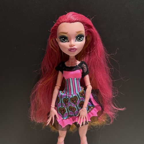 Monster High Puppe 13 Wünsche Gigi Grant mit Dracubecca Kleid & Cleolei Schuhe - Bild 2 von 7