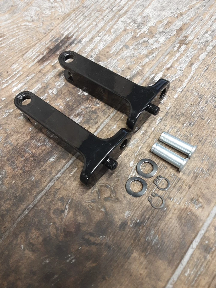 Soportes de montaje de clavija de pie de pasajero Harley Davidson Street Glide Touring 17-24 Foto 2 de 4