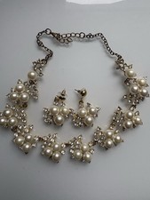 Wunderschöner goldfarbener Schmuckset Halske...