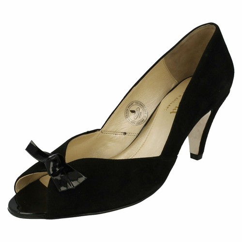 van dal shoes ee fitting
