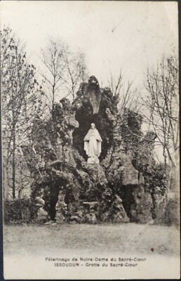 CPA 36 Issoudun Wallfahrt Unserer Lieben Frau vom Heiligen Herzen. Höhle des Heiligen Herzens