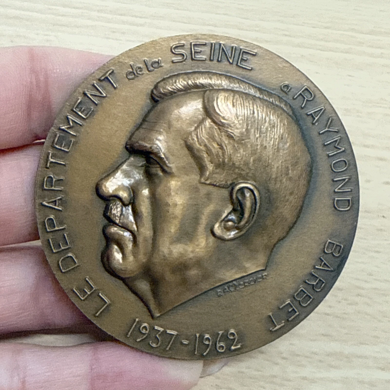 Médaille Le Département De La Seine À Raymond Barbet 1937 1962 En Bronze ￼ ￼