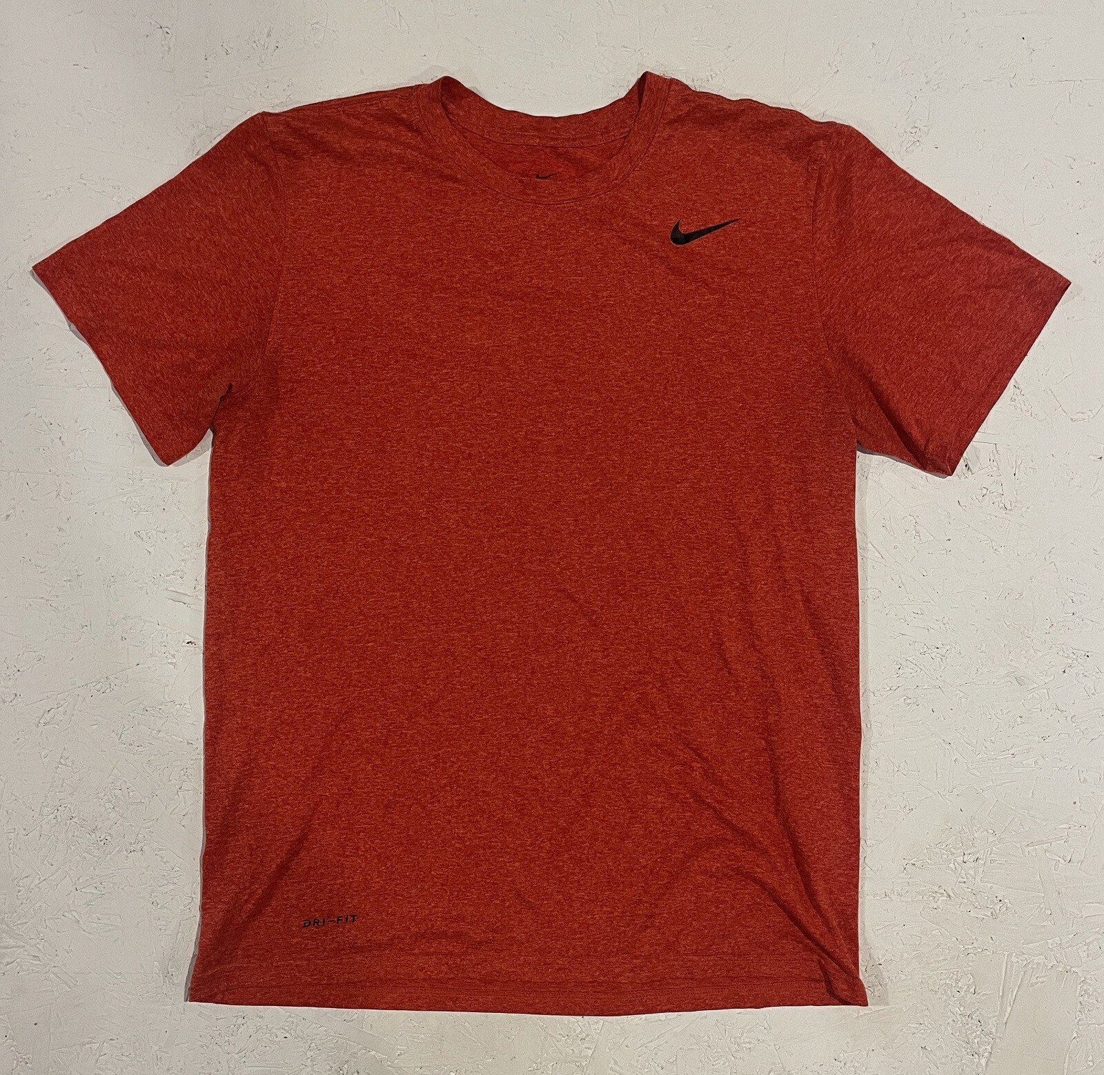 Nike T-Shirt Mens Medium Dri-FIT Training Orange Stretch Workout Gym Athletic