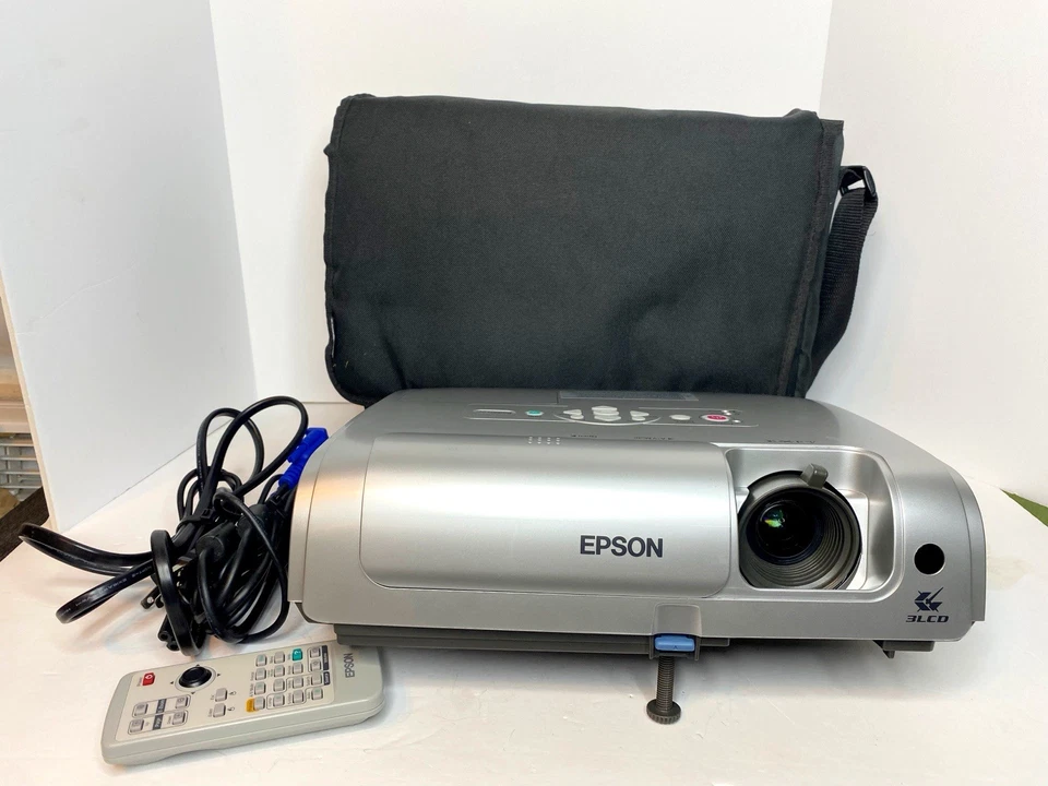 Epson PowerLite S4 EMP-S4 800X600 LCD Video Projector W/Remote - Image 2 of 4