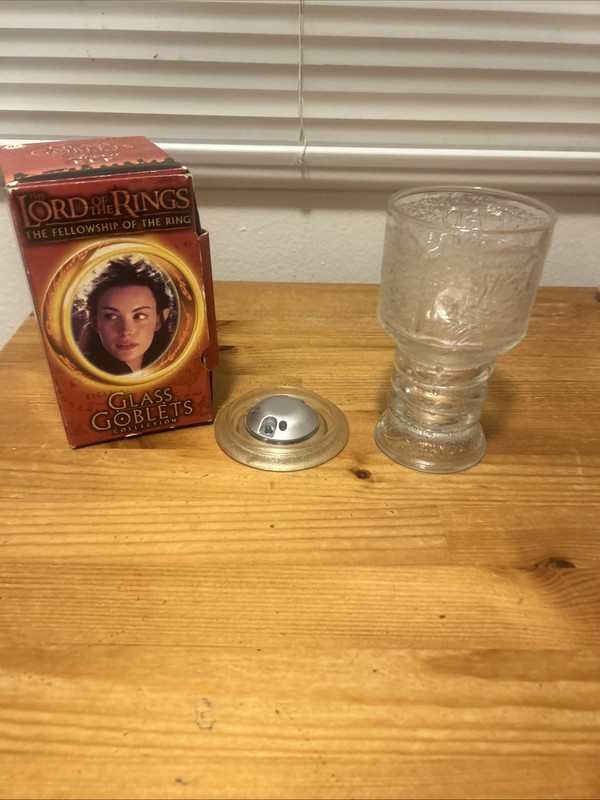Lord of the Rings Tolkien Glass Arwen Cup Goblet December 2001 Vintage Glass Mug