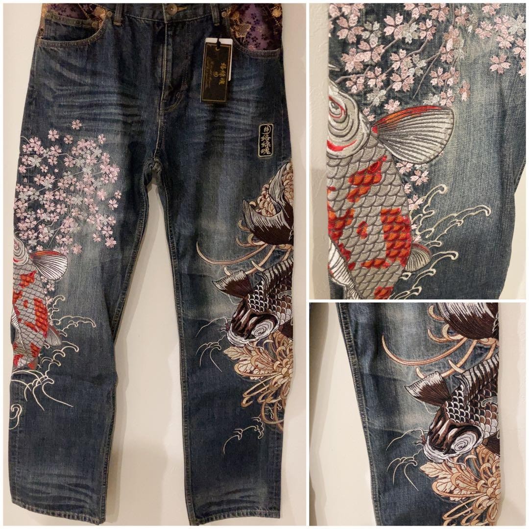 KARAKURI 魂 python embroidery wide denim Karakuri Tamashii Python Pattern Embroidered Jeans Blue