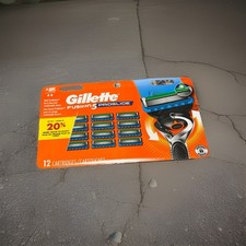 Gillette Fusion5 ProGlide Razor Blades for Me...