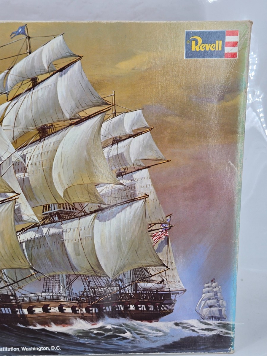 Revell USS Constitution Old Ironside Ship 1:96 Scale 1976 Plastic