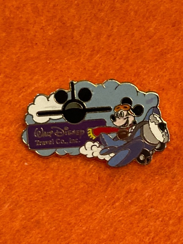 3582    Disney Travel Company - Mickey - Earforce One 2001