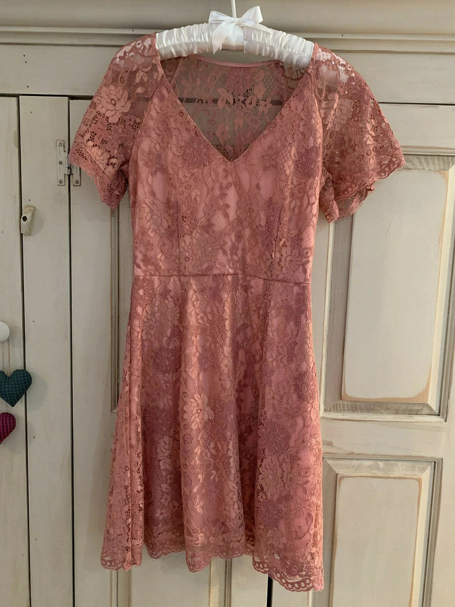 Black swan lace dress sales