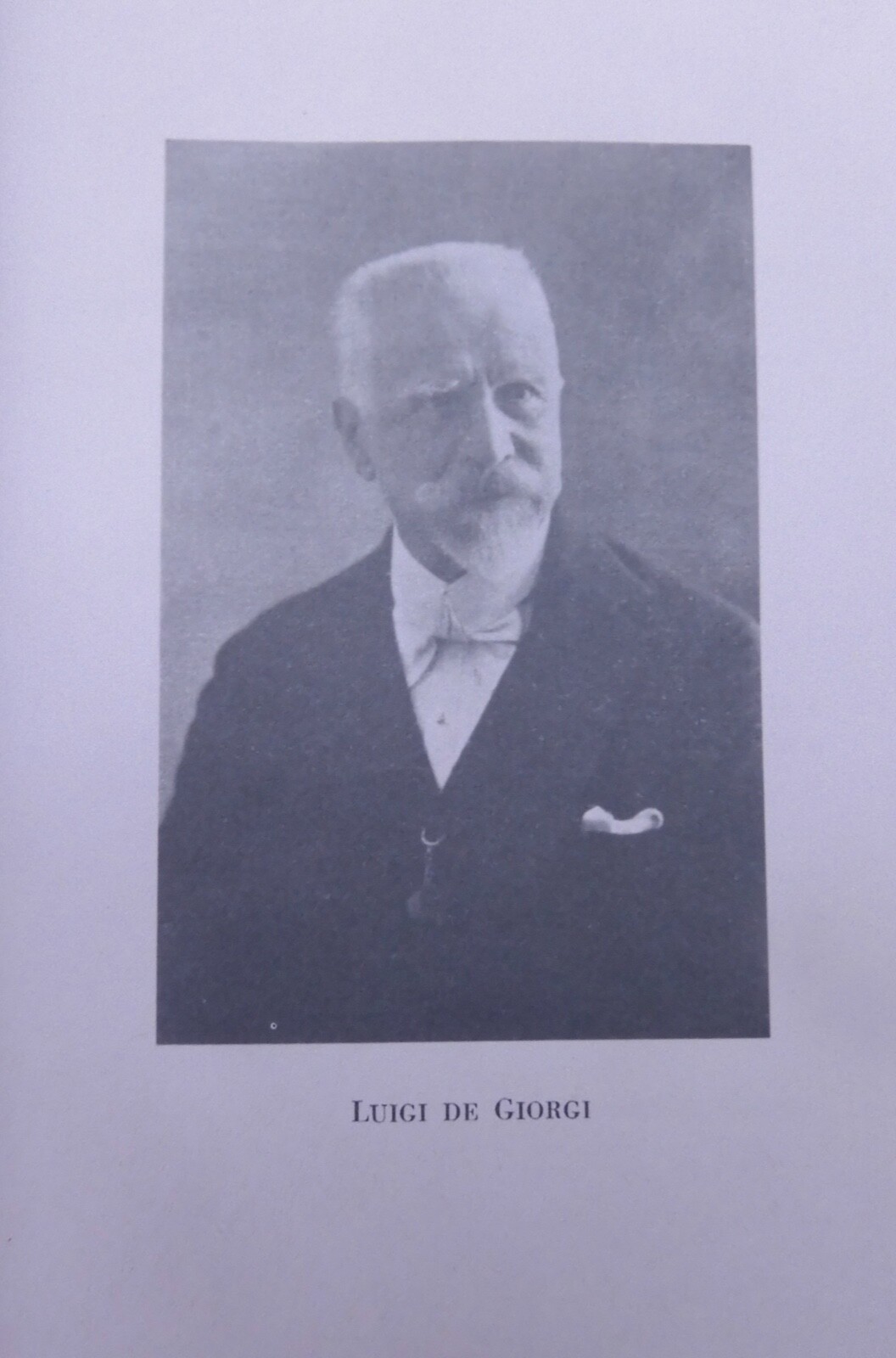 Foto 6 di 9
