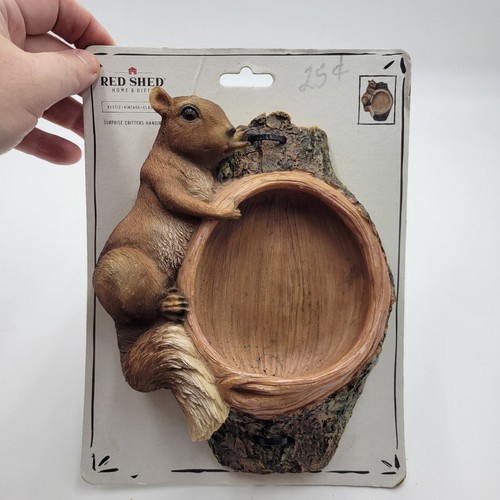 Woodland Squirrel Surprise Critter Hangup By Red Shed Neu - Bild 2 von 5