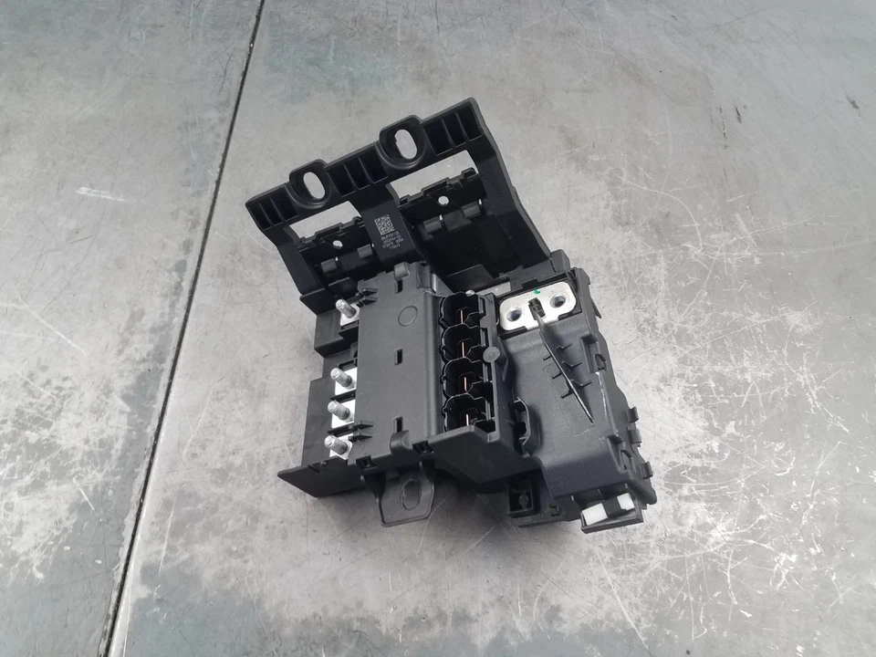 2018 BMW M5 F90 Battery Fuse Panel #3968 Z4 - Image 2 of 4