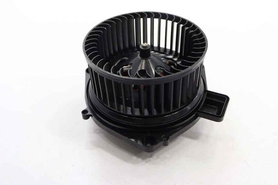 2018 - 2024 BMW X3 G01 HVAC A/C AIR HEATER BLOWER FAN POWER MOTOR UNIT OEM - Image 2 of 4