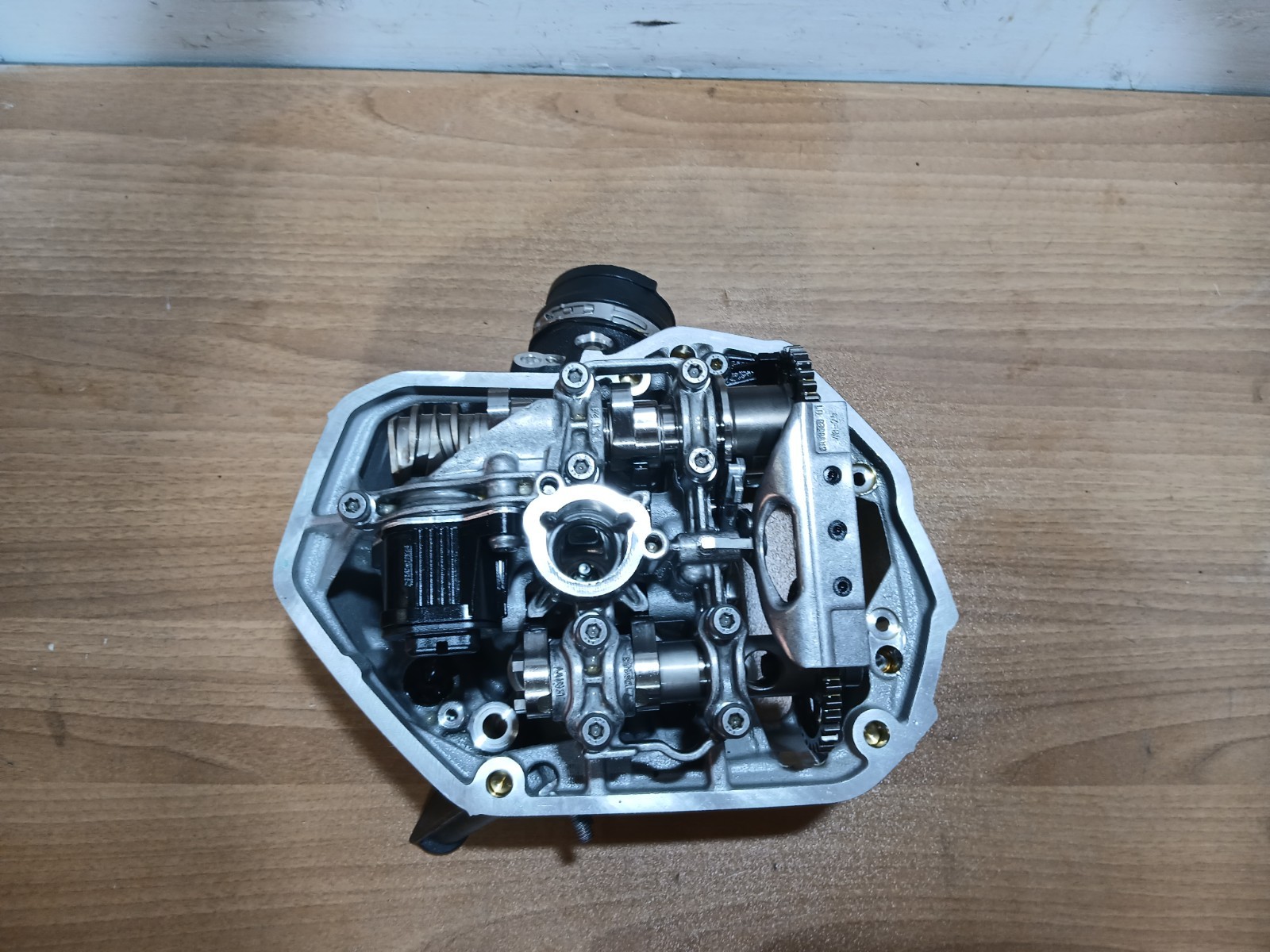 TESTATA DESTRA  BMW GS R 1300 RIF.  N.  100
