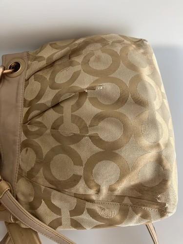 **Optimized English eBay Title (under 80 characters):**  Coach 2-Way Shoulder B - Picture 8 of 11