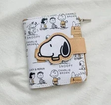 Cute PEANUTS SNOOPY Wallet Snap On Clutch Case  - ID  And Coin Holder -  New