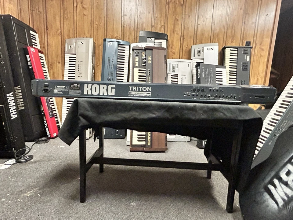 Korg Triton Extreme 76 Key Keyboard Synthesizer GREAT CONDITION - Image 2 of 3